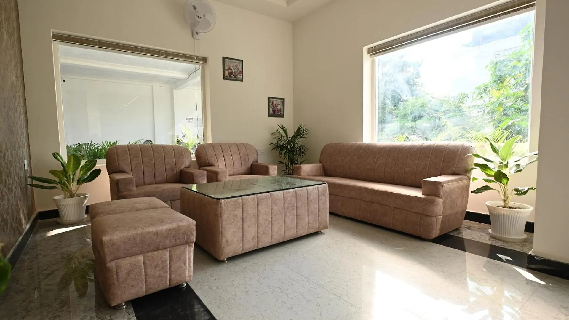 Tarang Stay Inn Varanasi Rum i privatbostad
