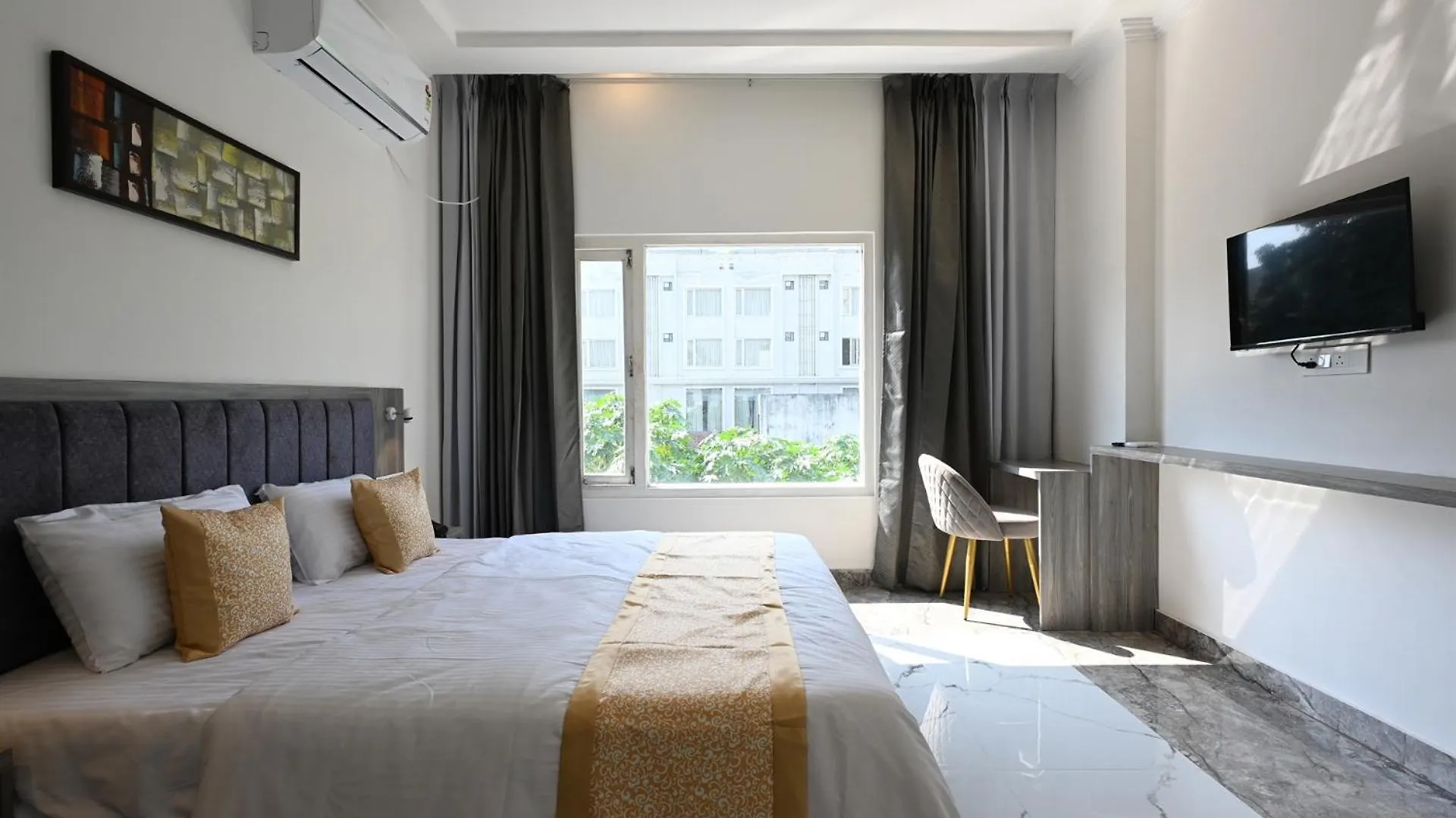 Tarang Stay Inn Varanasi